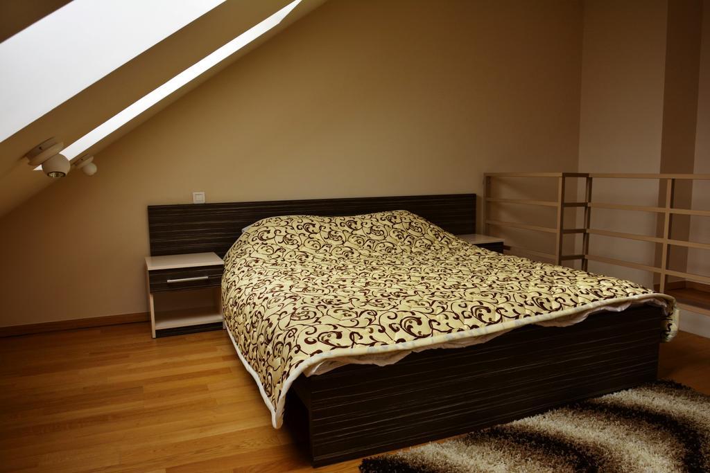 Klub Satelit Zlatibor Bed and Breakfast Buitenkant foto