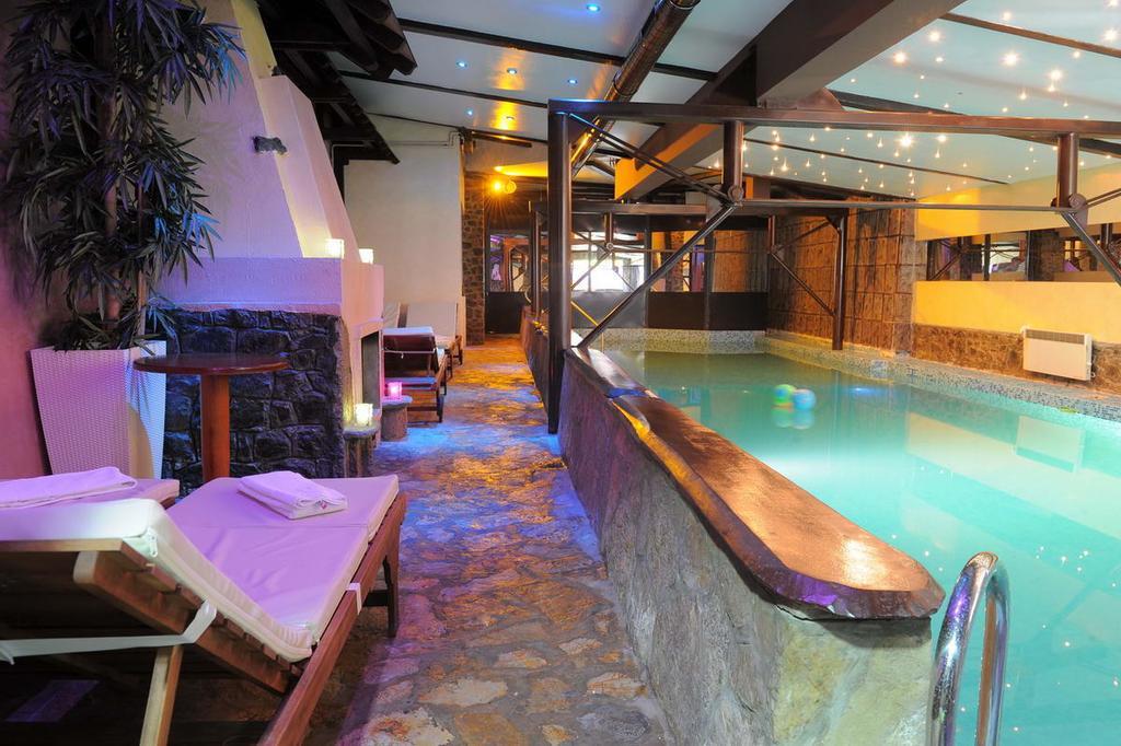 Klub Satelit Zlatibor Bed and Breakfast Buitenkant foto