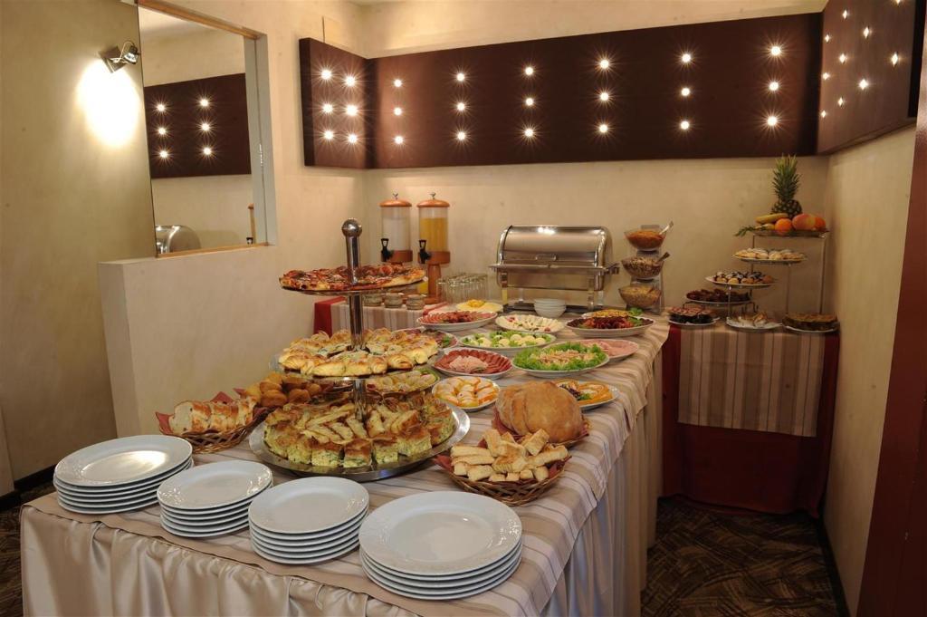 Klub Satelit Zlatibor Bed and Breakfast Buitenkant foto