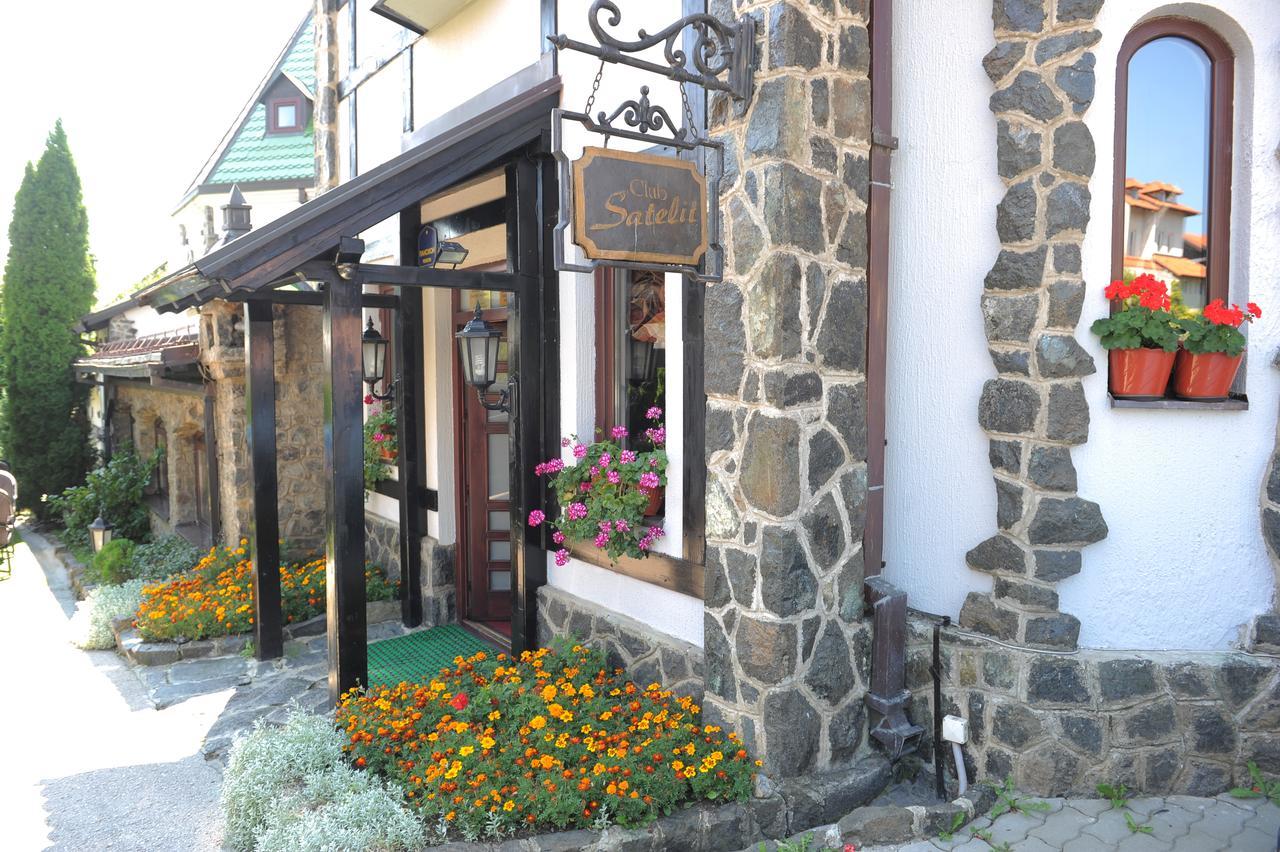 Klub Satelit Zlatibor Bed and Breakfast Buitenkant foto
