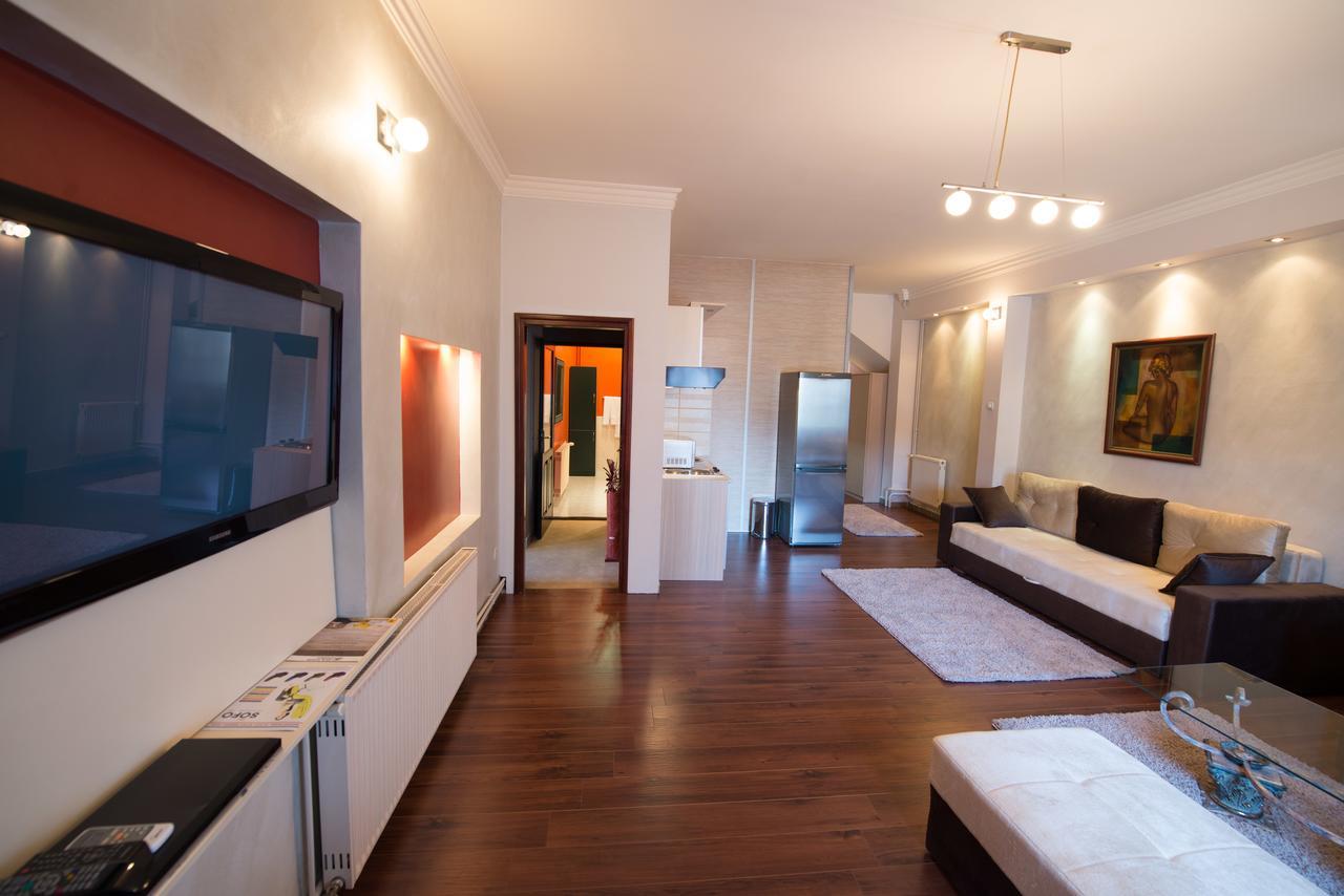 Klub Satelit Zlatibor Bed and Breakfast Buitenkant foto