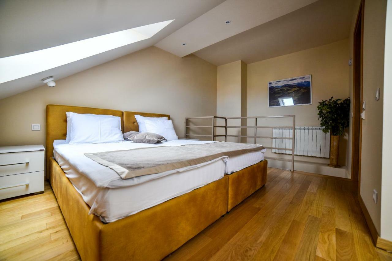 Klub Satelit Zlatibor Bed and Breakfast Buitenkant foto