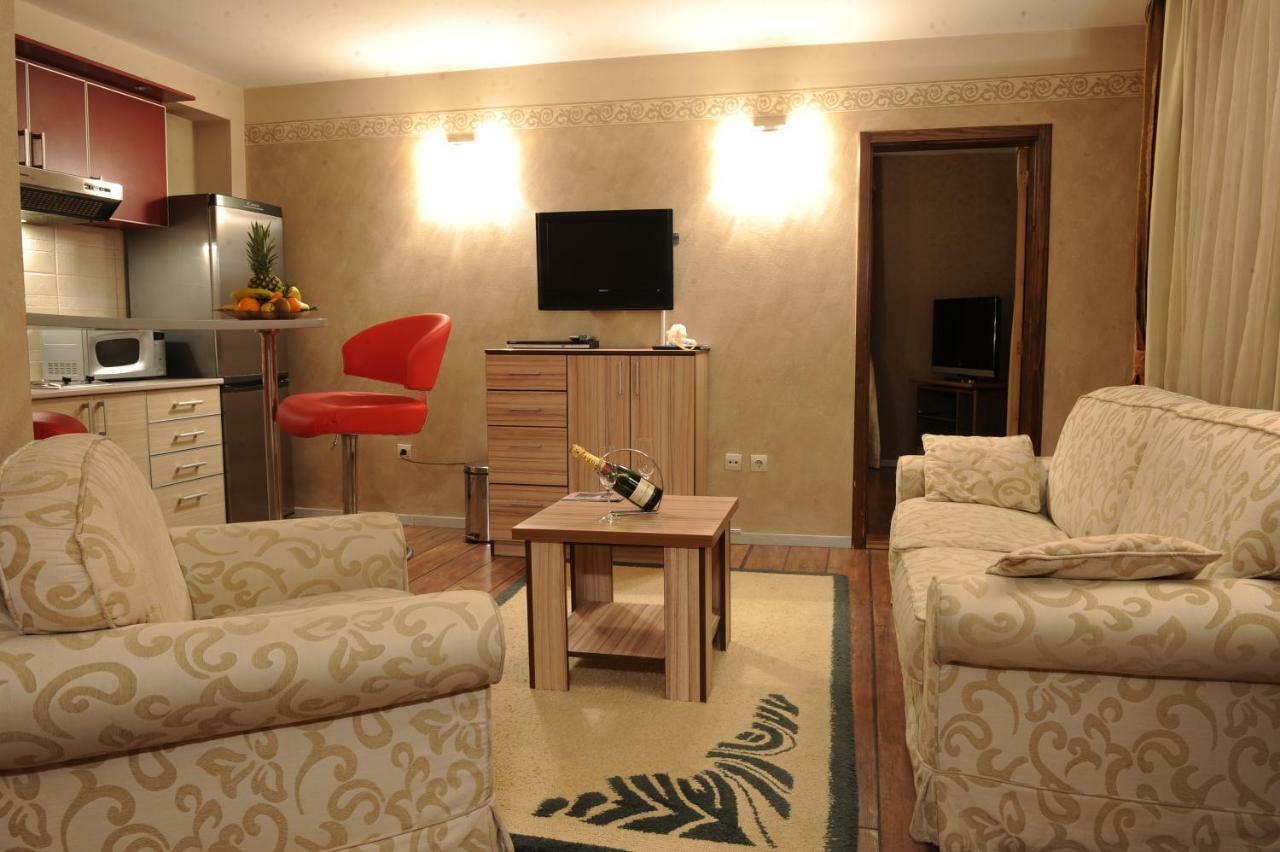 Klub Satelit Zlatibor Bed and Breakfast Buitenkant foto