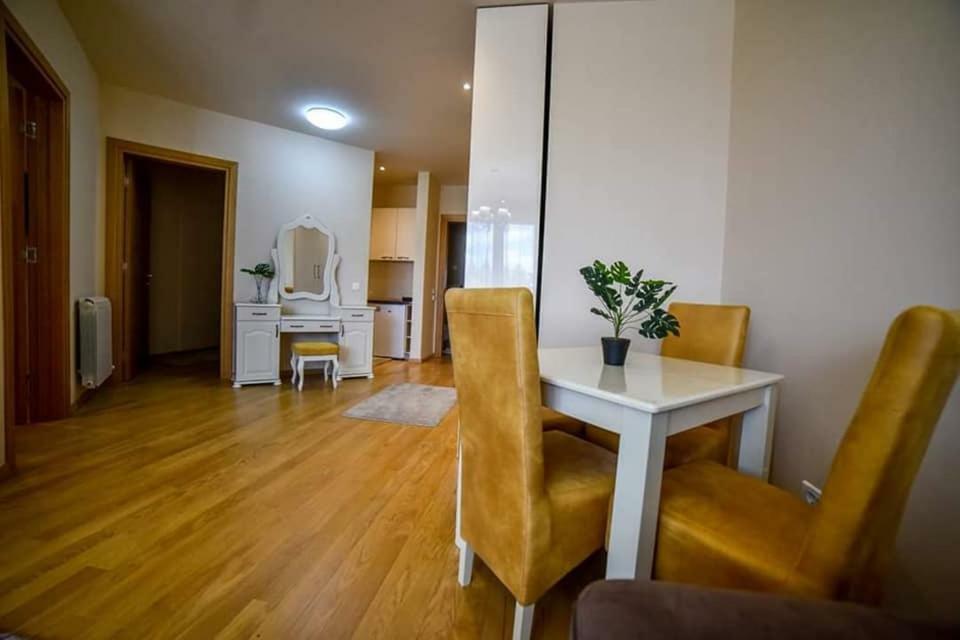 Klub Satelit Zlatibor Bed and Breakfast Buitenkant foto